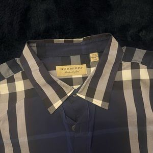 3xl blue and black Burberry shirt with white stripes
